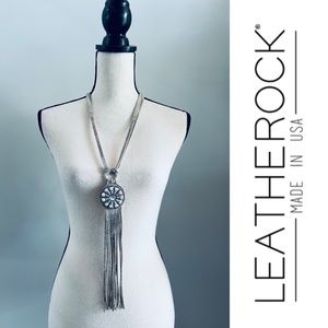 Leatherock Boho Metallic Fringe Fringe Pearl Necklace